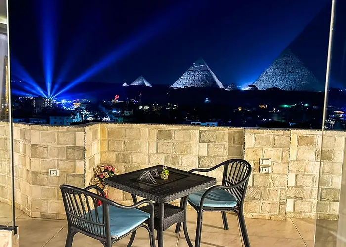 Jumeirah Pyramids View Inn